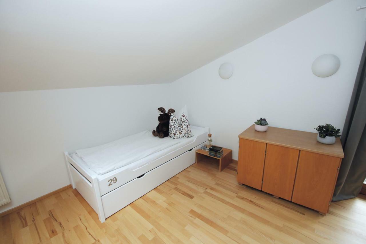 Berg Blick Jugendherberge Mit Privatzimmer Kochel am See Екстериор снимка